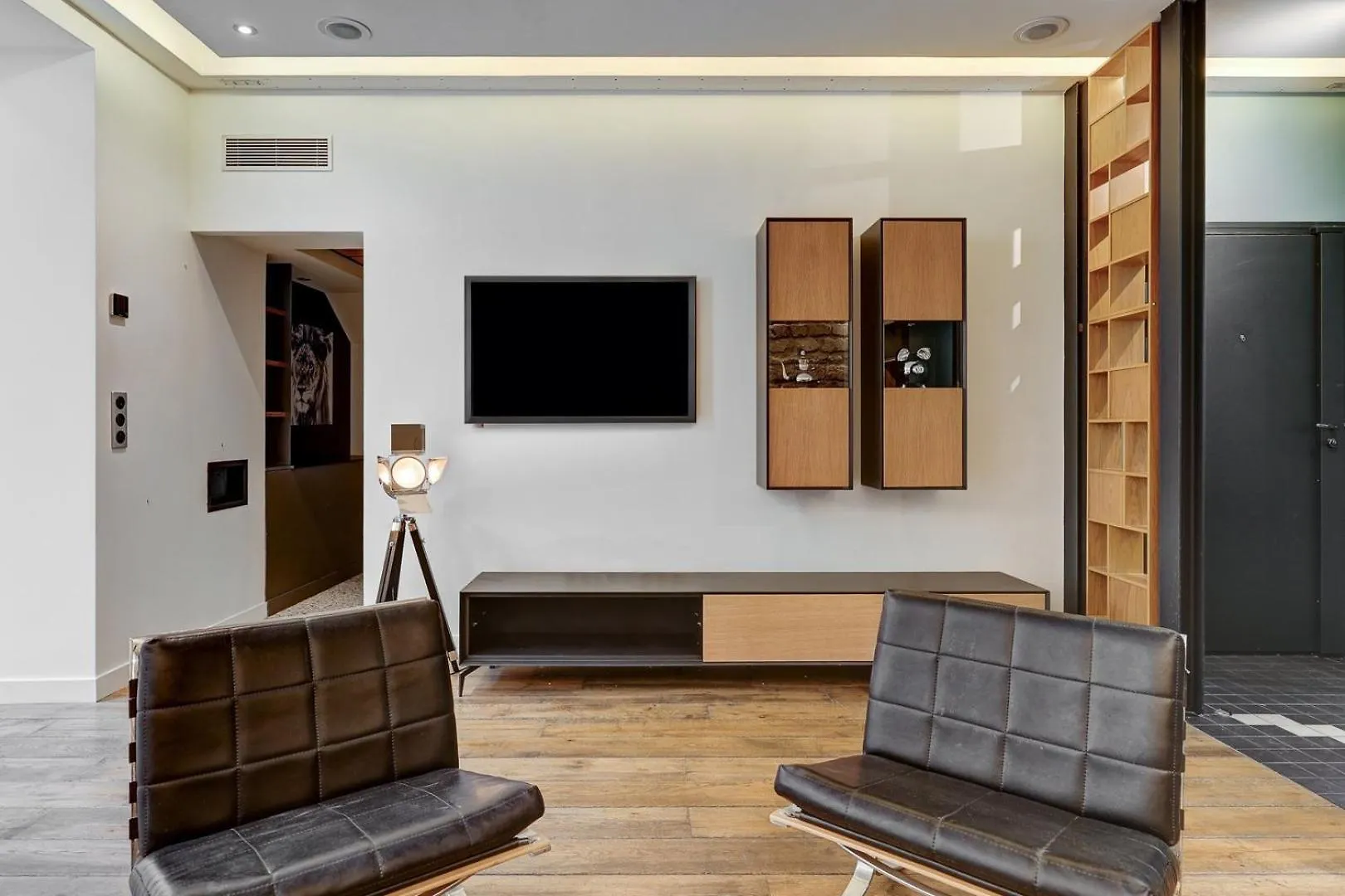 334 Parisian Loft - Superb Apartment In Paris