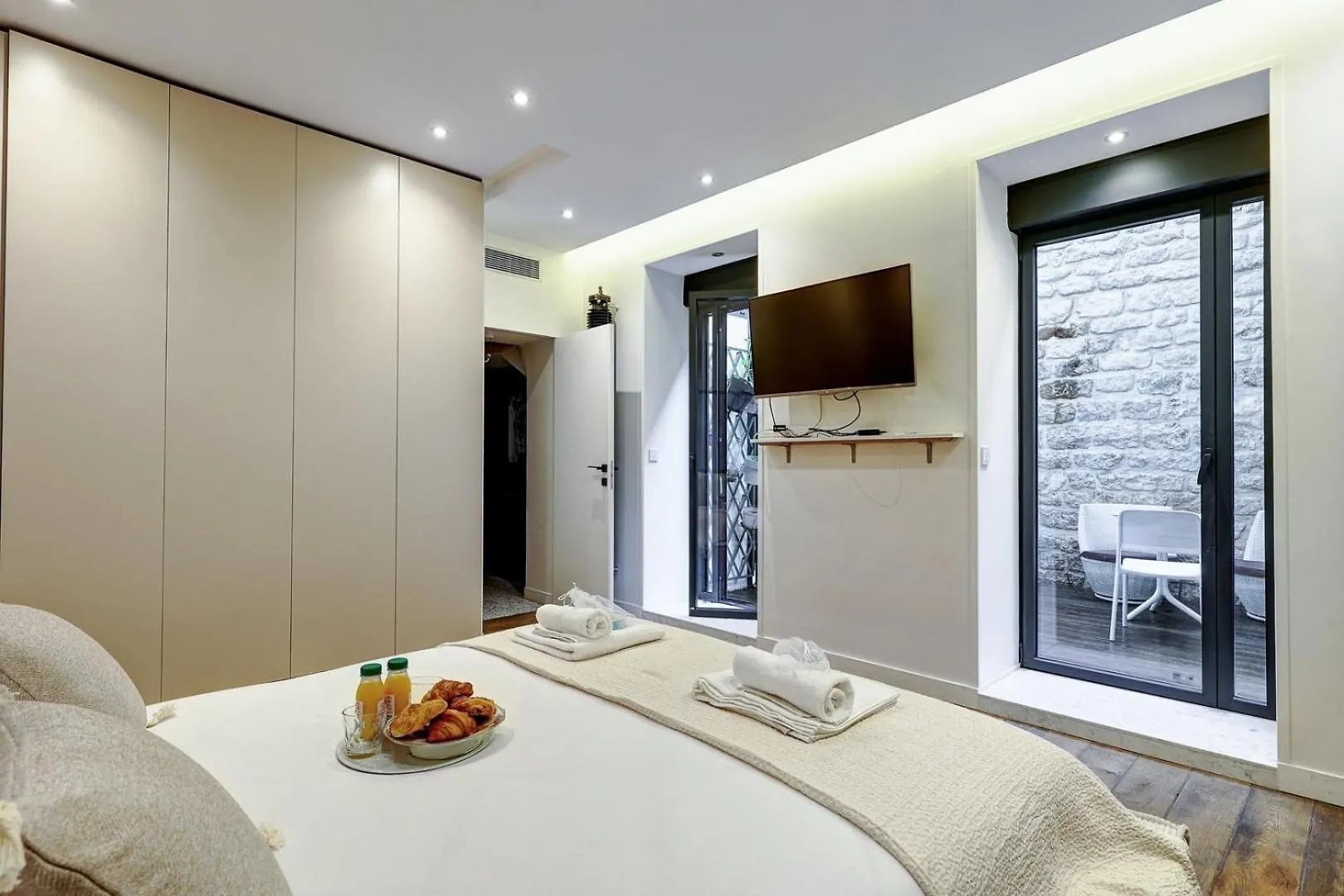 334 Parisian Loft - Superb Apartment In Paris