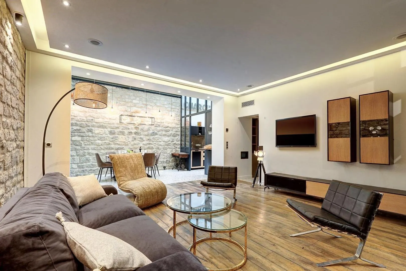 334 Parisian Loft - Superb Apartment In Paris